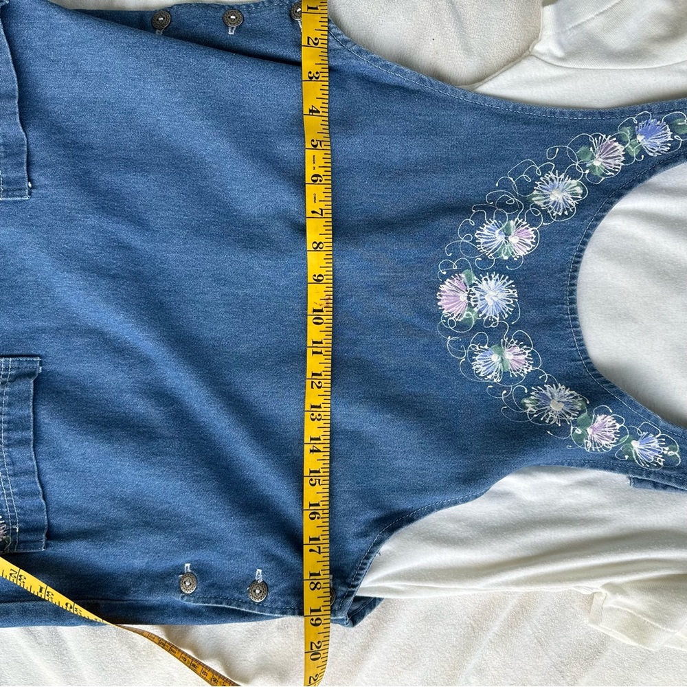 Denim jumper with top.Vintage by Deborah Ann.Painted floral design. - Picture 6 of 7